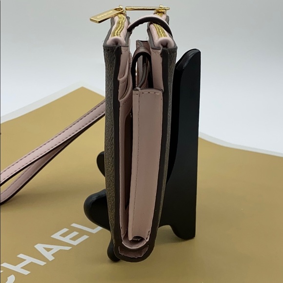 MICHAEL KORS LARGE DOUBLE ZIP WRISTLET POWDER - Picture 12 of 16